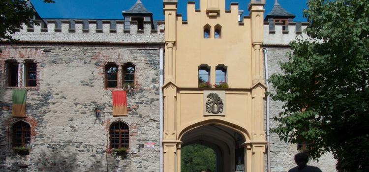 Hauenštejn – hrad přestavěný na zámek