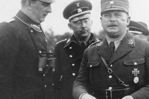 Homosexuál Röhm se Hitlerovi nehodil