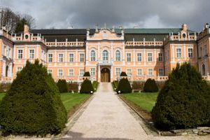 Nové Hrady – Malý Schönbrunn nebo České Versailles?